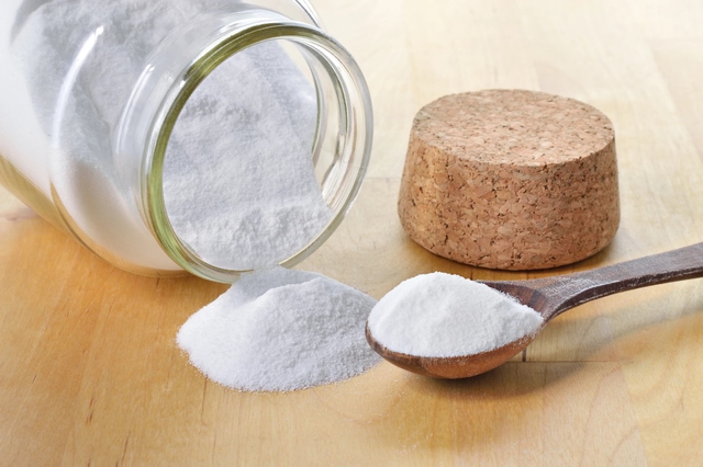 Cách tẩy mốc sơn tường nhà bằng hàng the.