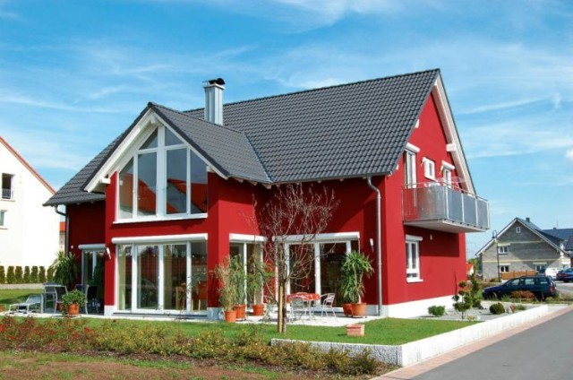 Mẫu sơn nhà chữ l đẹp hiện đại nhưng vẫn giữ được nét hoài cổ với màu Red Hot 