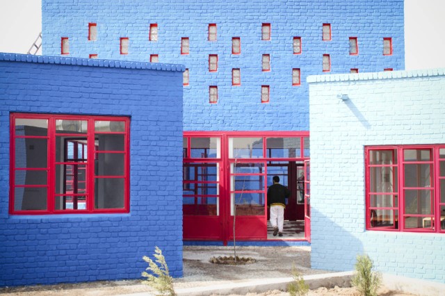 màu sơn trường học màu Blue Sapphire