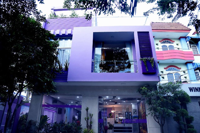 sơn ngoại thất màu tím